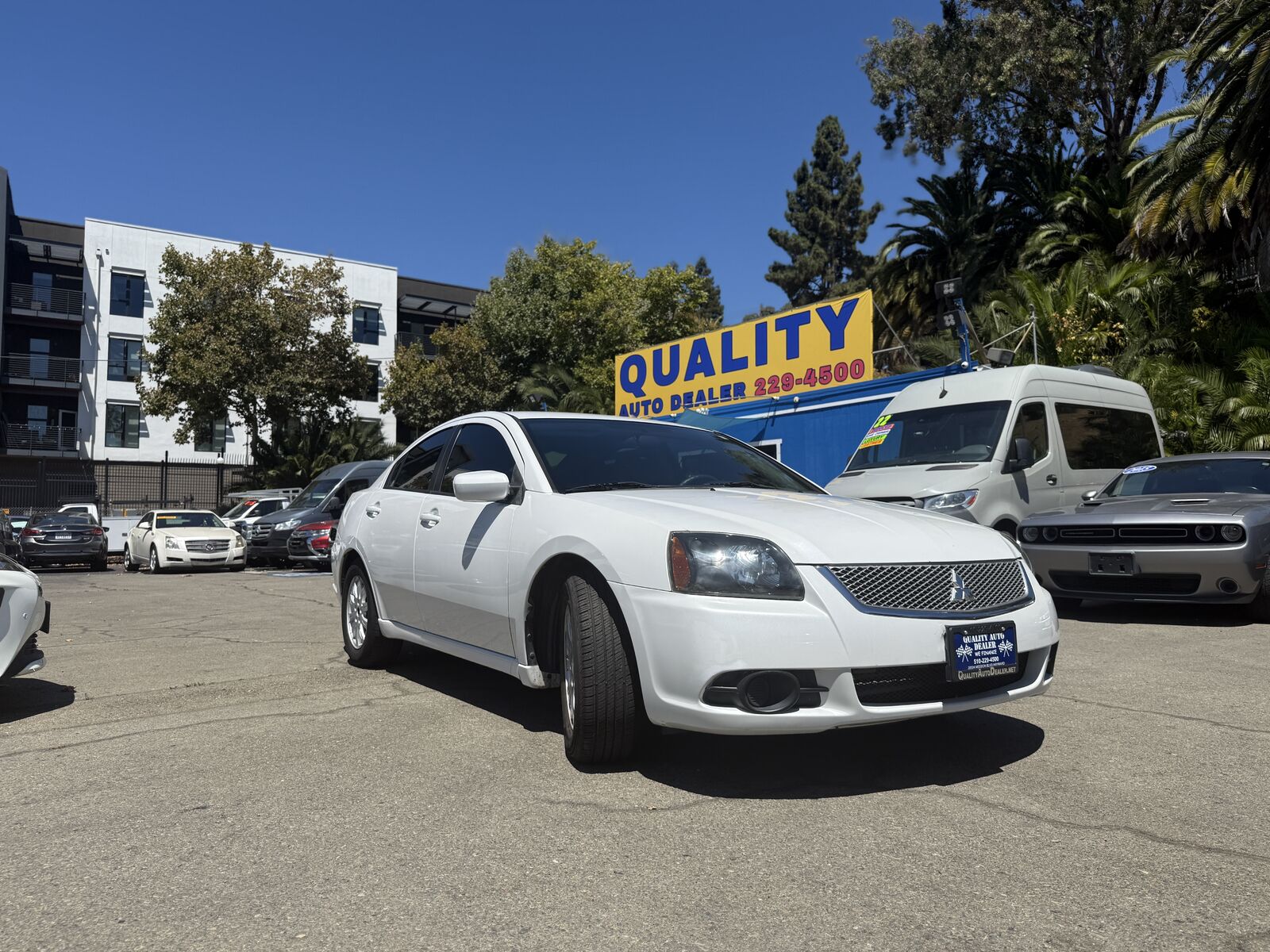 Mitsubishi Galant