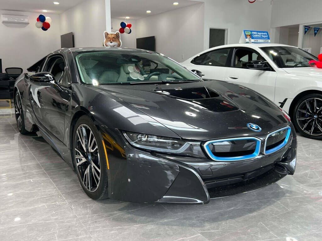 BMW i8