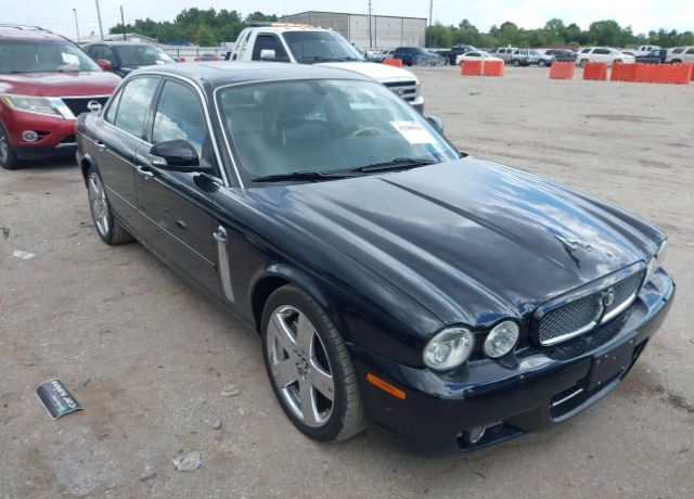 Jaguar XJR