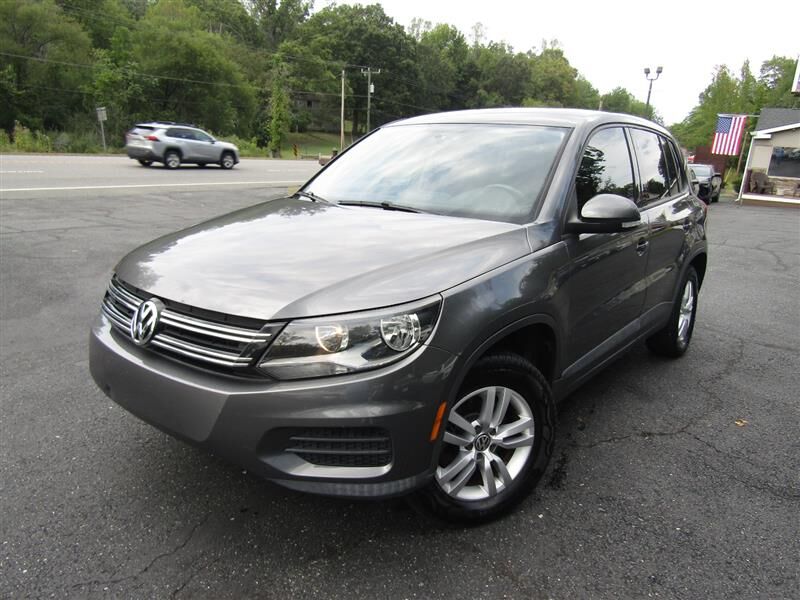 2014 VOLKSWAGEN Tiguan