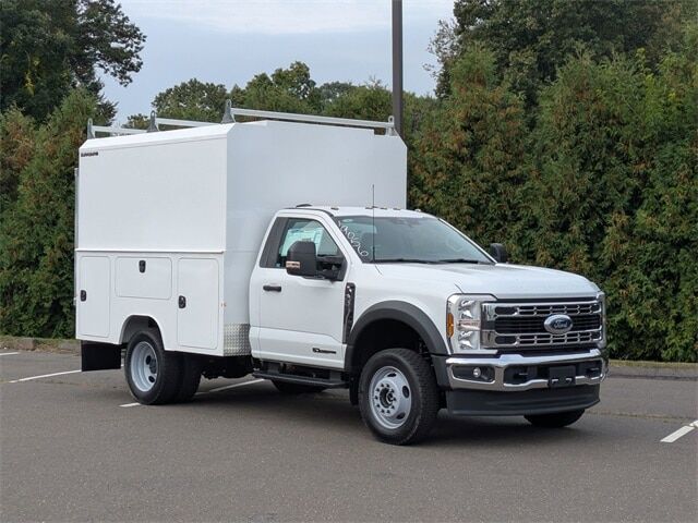 2025 FORD F-550