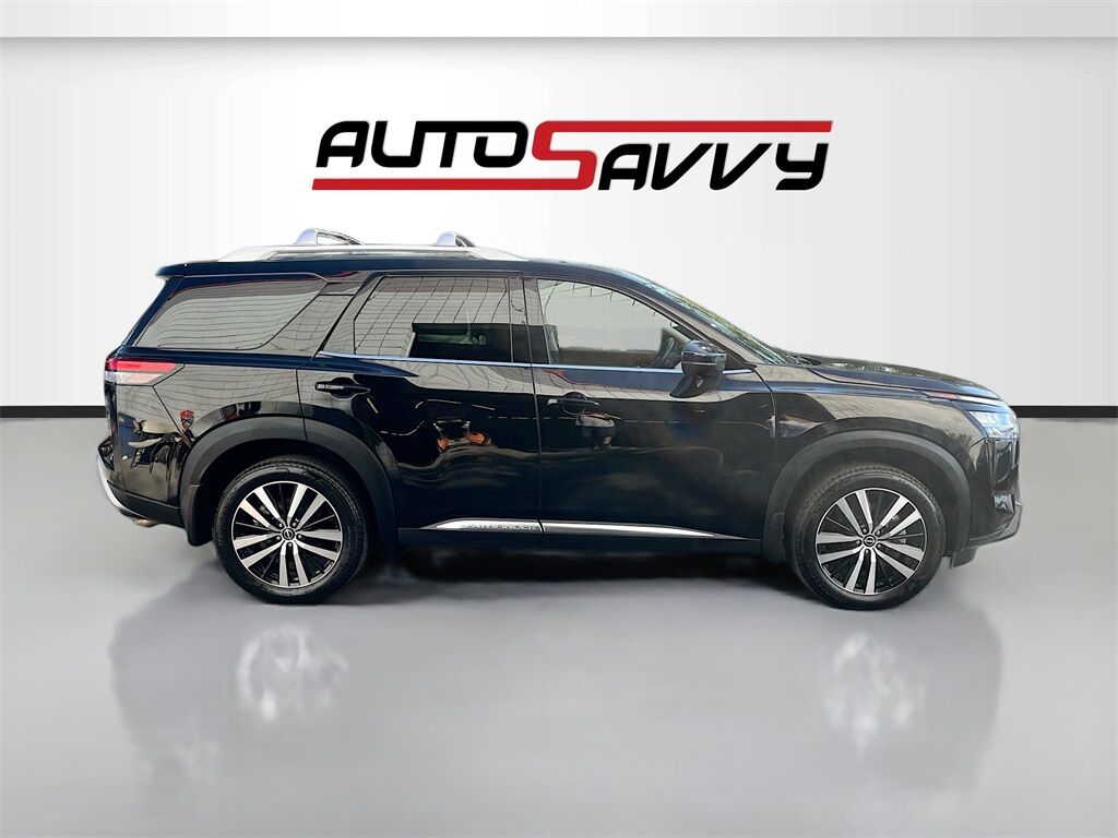 2024 NISSAN Pathfinder