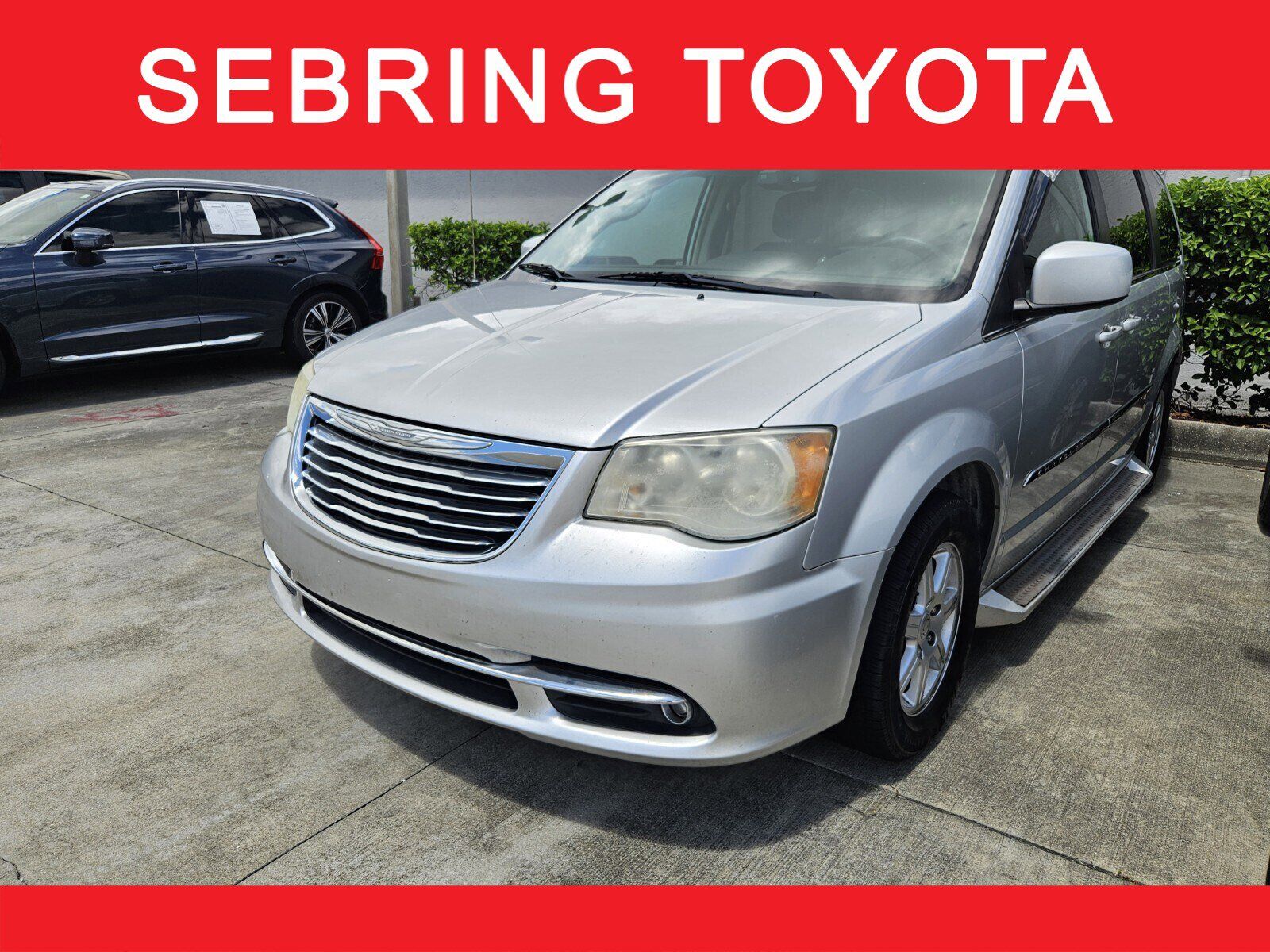 2011 CHRYSLER Town and Country