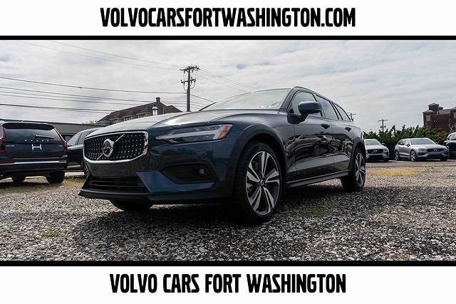2026 VOLVO V60CC