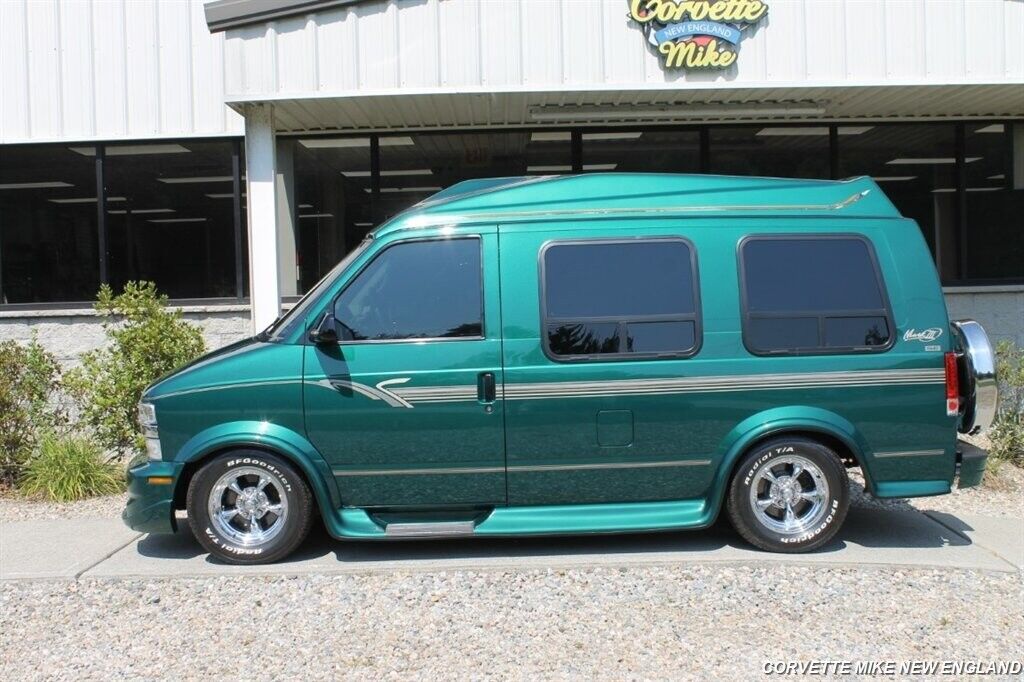 Chevrolet Astro Van