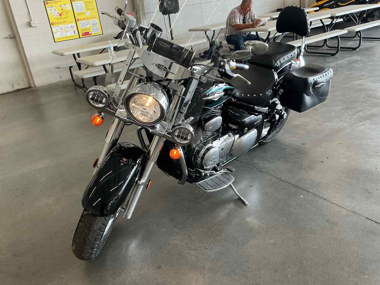Suzuki VL800L/VL800TL