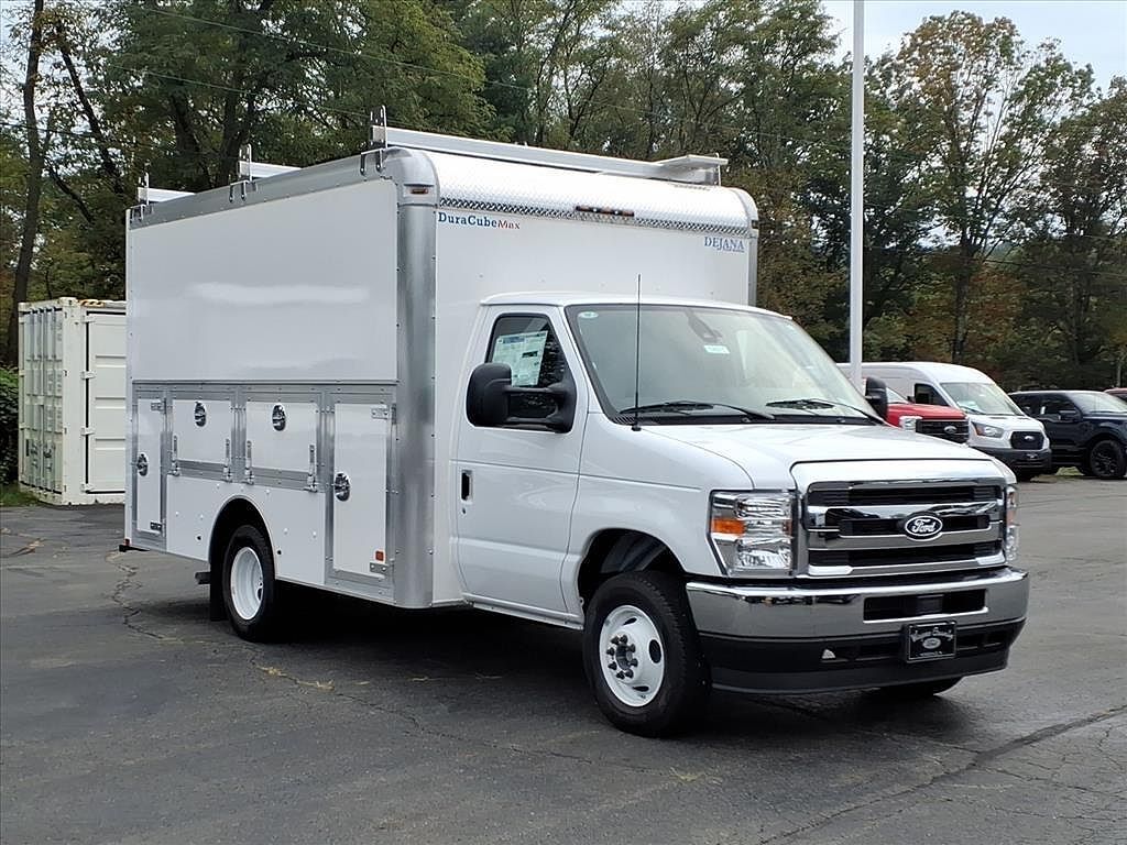 2026 FORD E-350