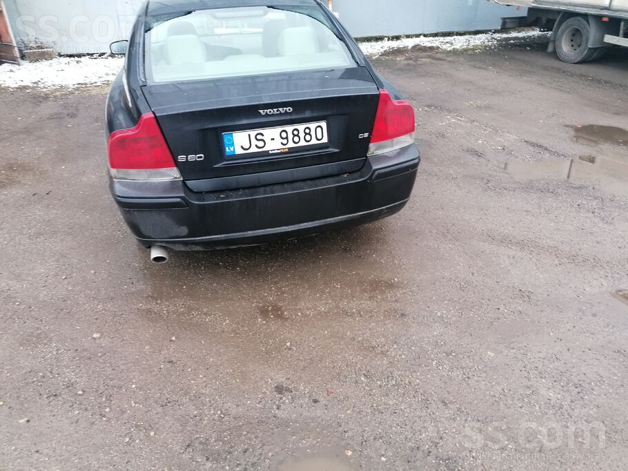 Volvo S60