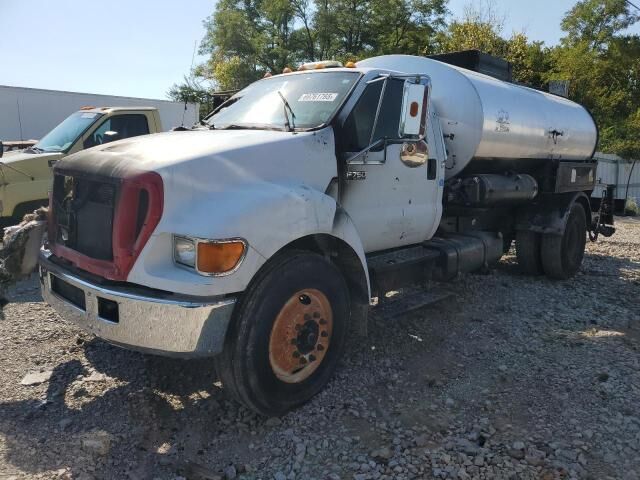 Ford F-750