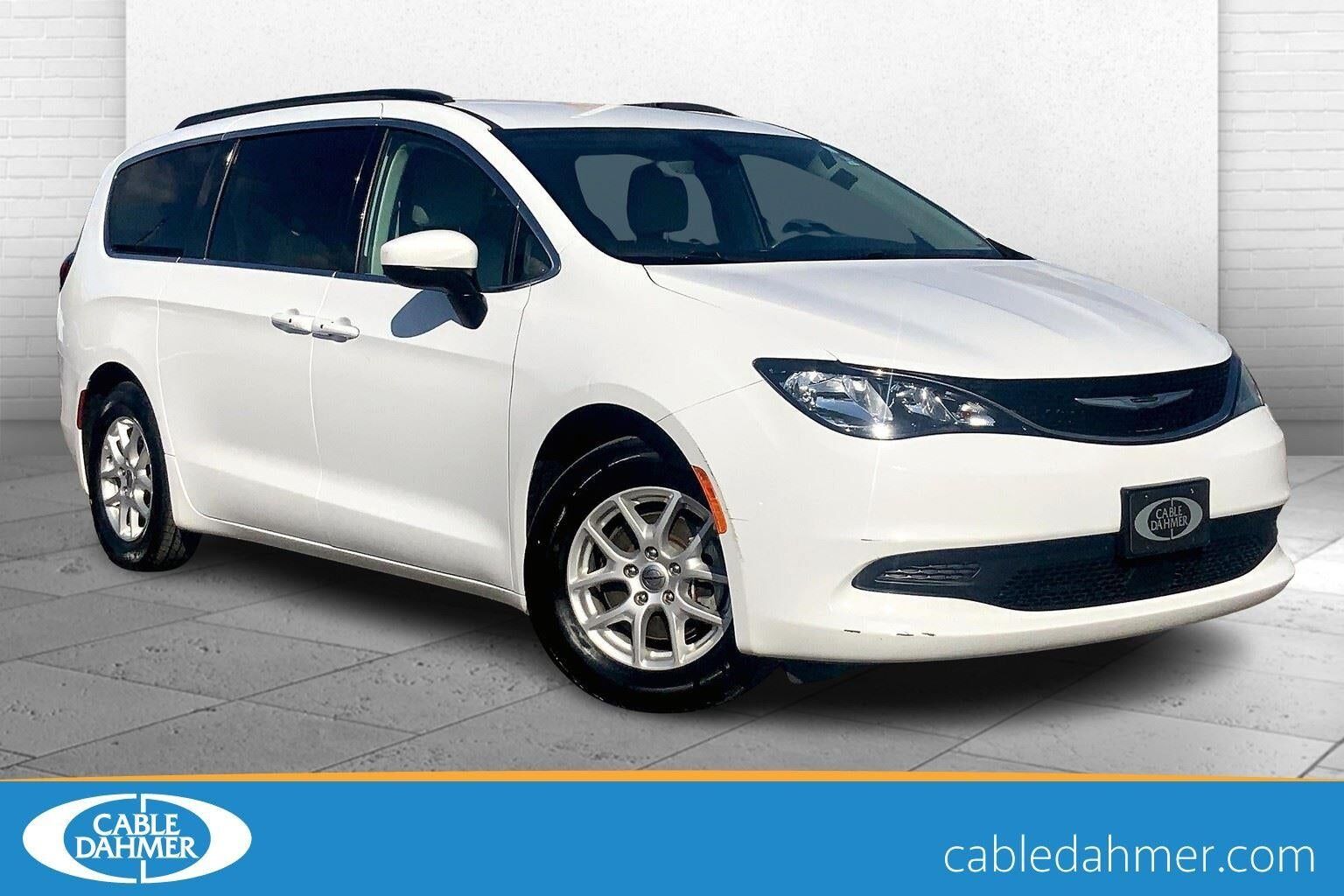 2021 CHRYSLER Voyager