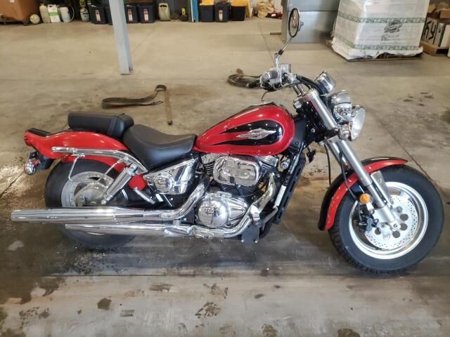 Suzuki VZ800