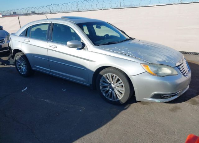 Chrysler 200
