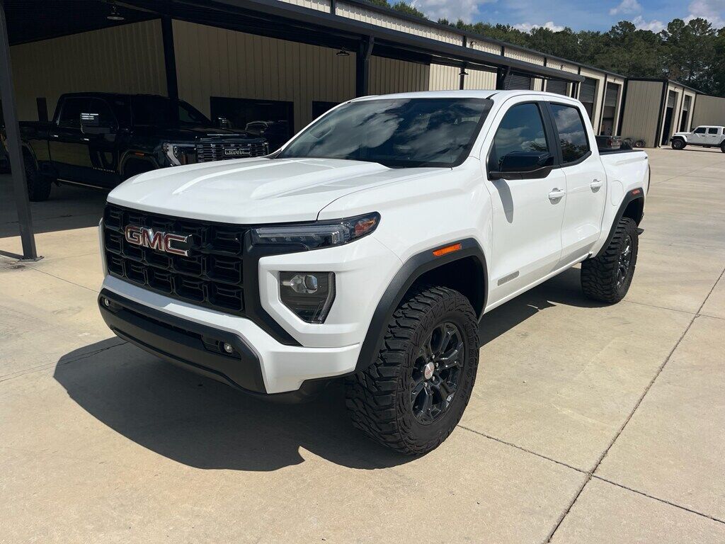 2023 GMC Canyon