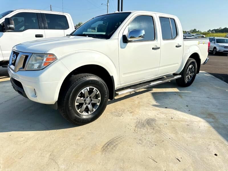 2017 NISSAN Frontier