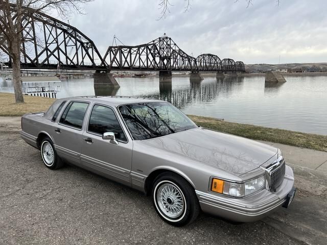 Lincoln Town Car