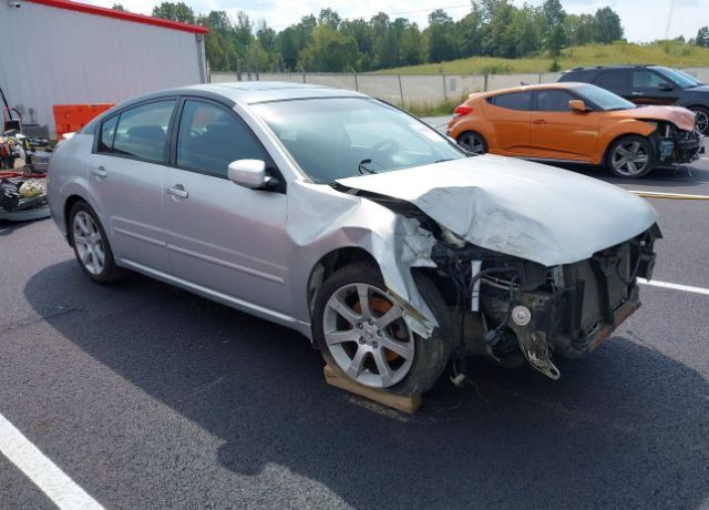 Nissan Maxima
