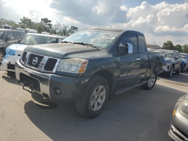 Nissan Titan