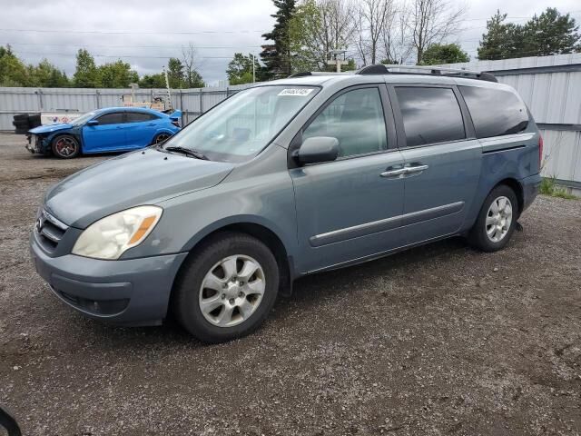 Hyundai Entourage