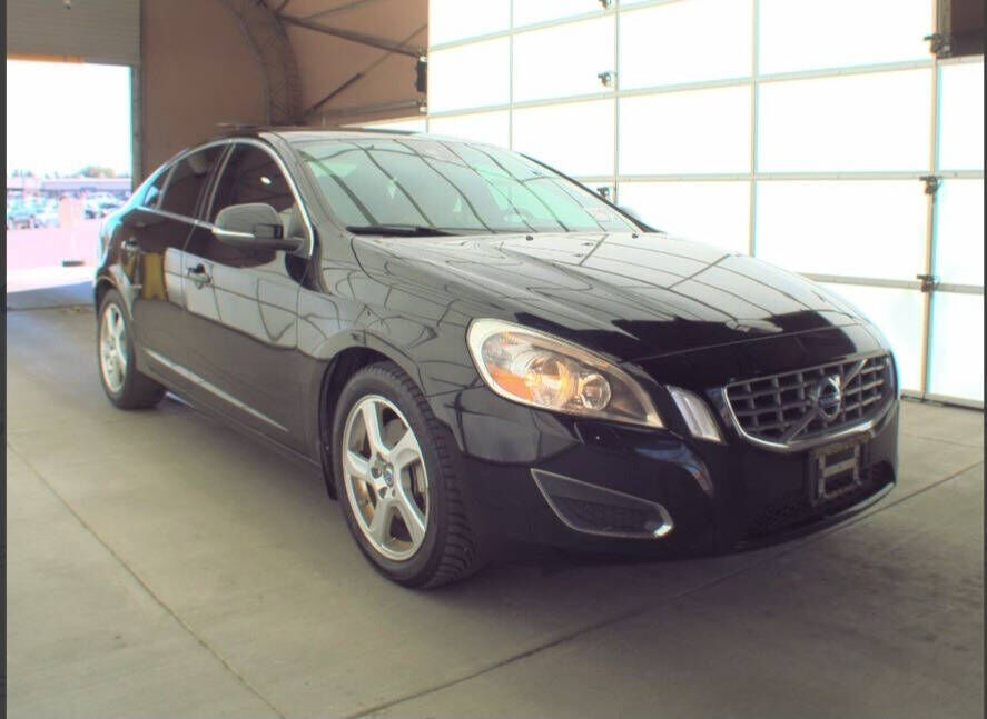 2012 VOLVO S60