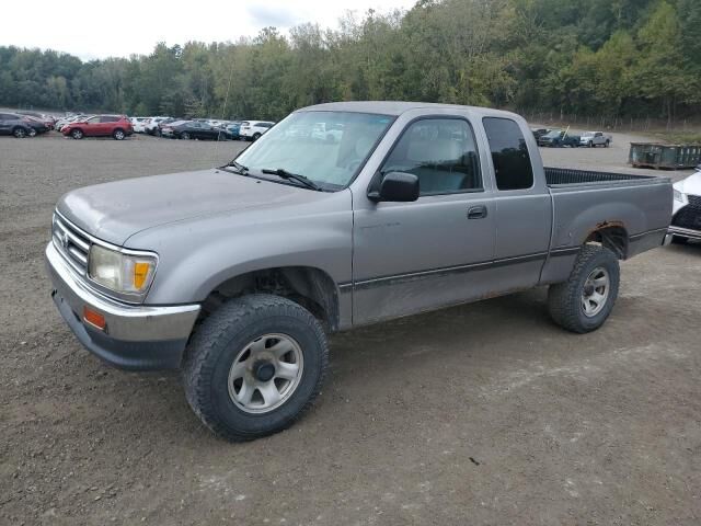 Toyota T100