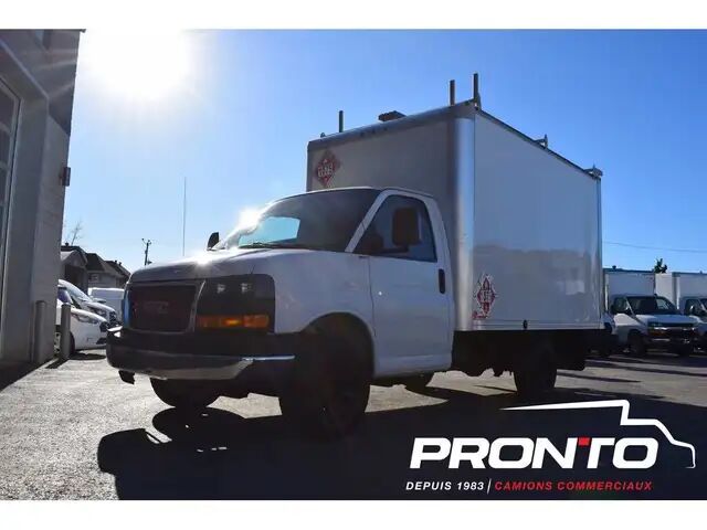 GMC Savana