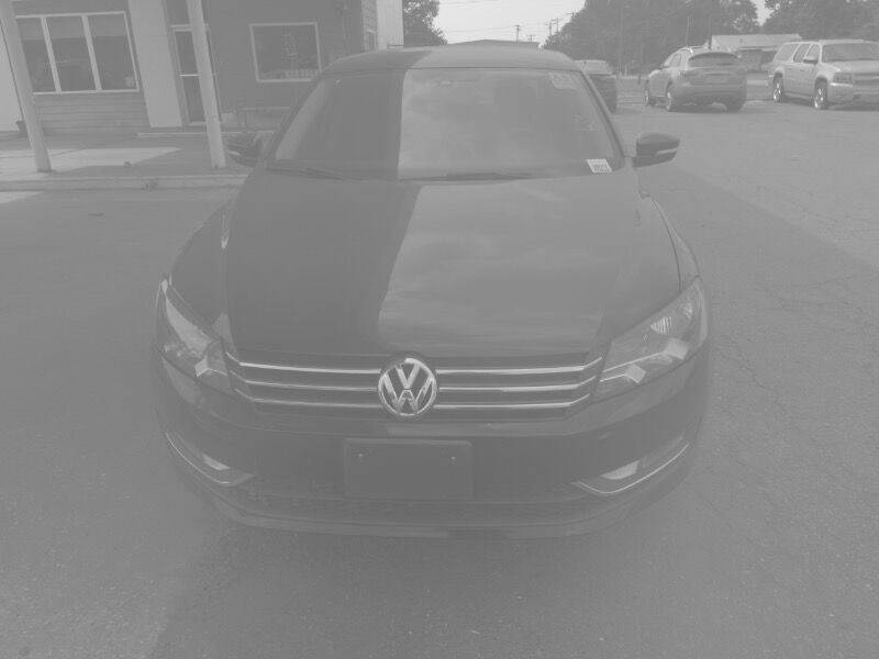 2015 VOLKSWAGEN Passat
