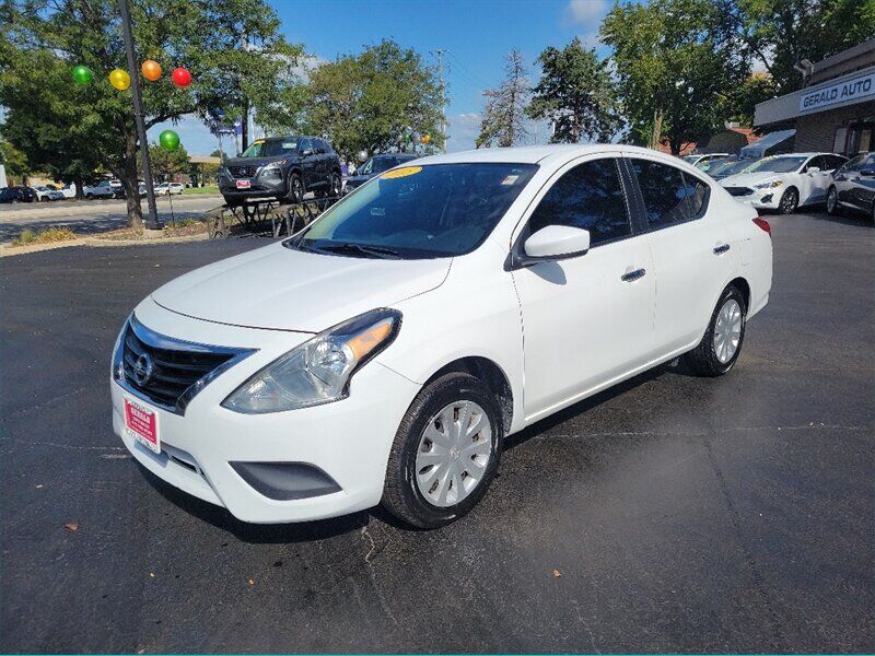 2019 NISSAN Versa