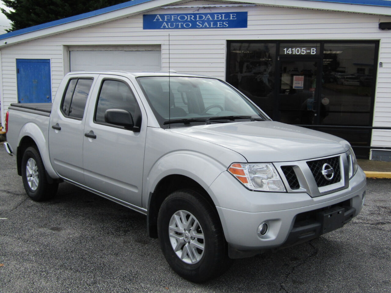 2017 NISSAN Frontier