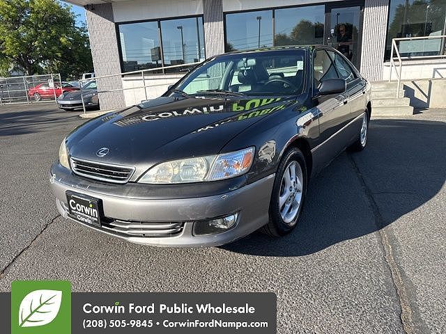 Lexus ES