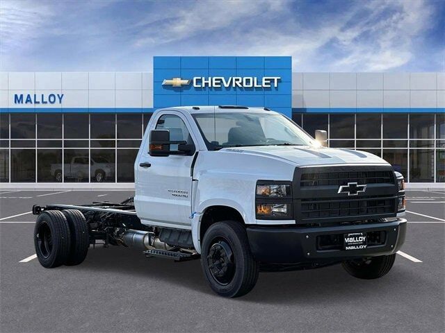 2024 GMC Silverado Medium Duty