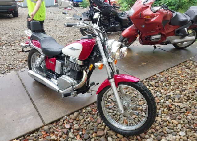 Suzuki LS650