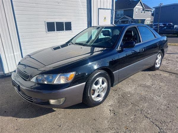 Lexus ES