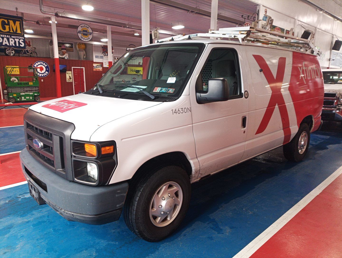 Ford E-250