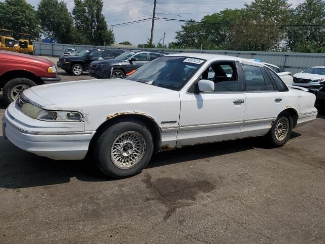 Ford Crown Victoria