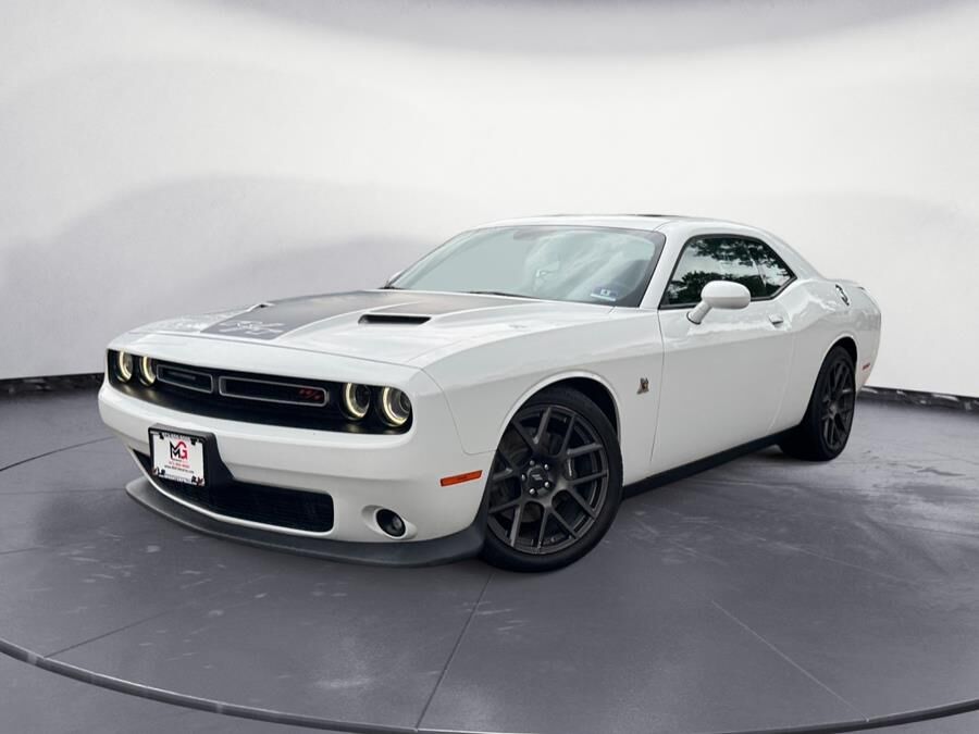 2017 DODGE Challenger