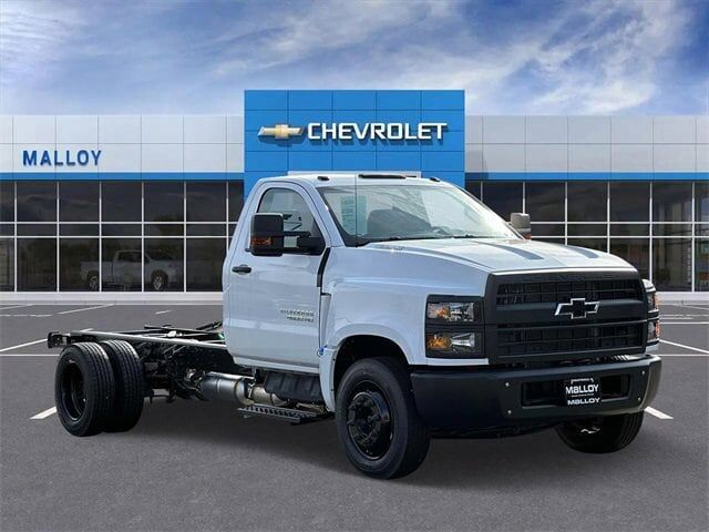 2024 GMC Silverado Medium Duty