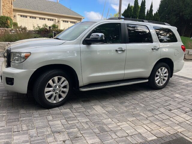 Toyota Sequoia