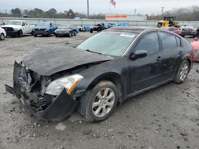 Nissan Maxima