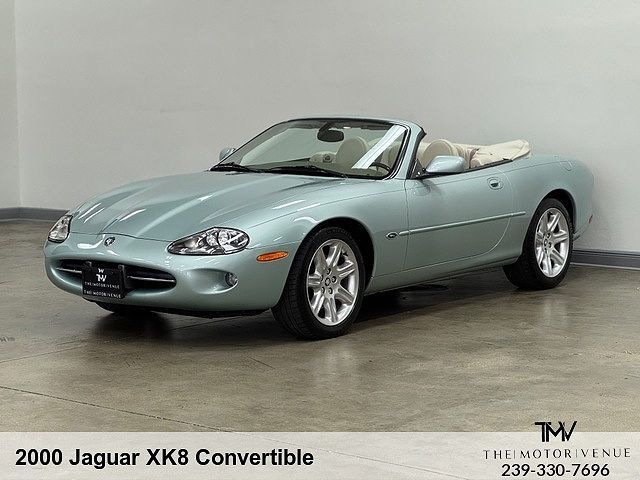 Jaguar XK8