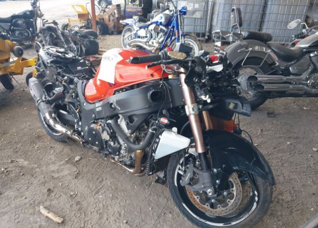 Suzuki GSX1300R