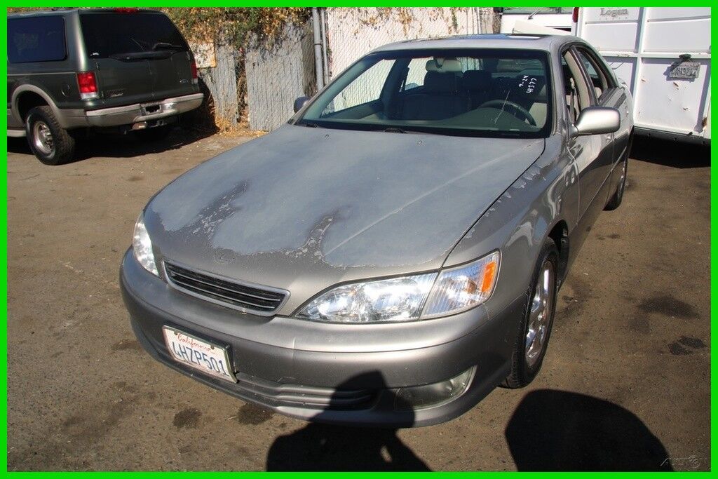 Lexus ES
