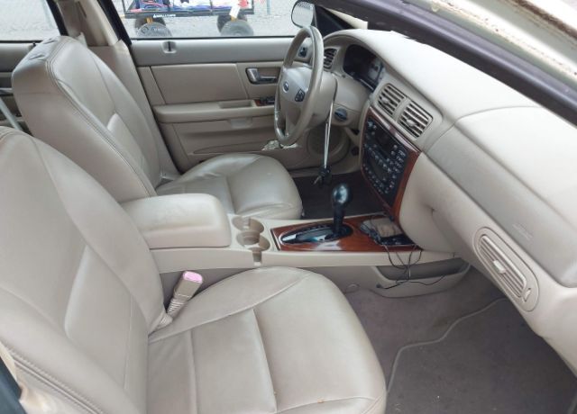 Ford Taurus