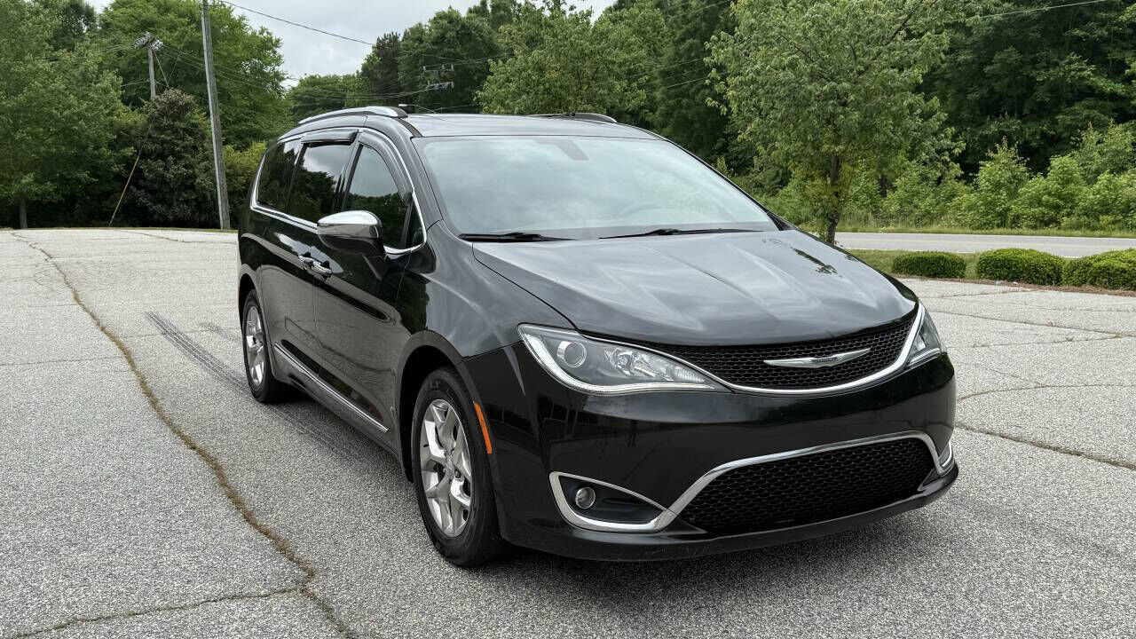 2017 CHRYSLER Pacifica