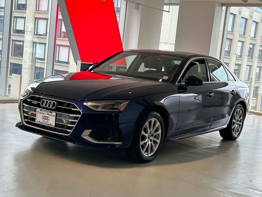 2022 AUDI A4