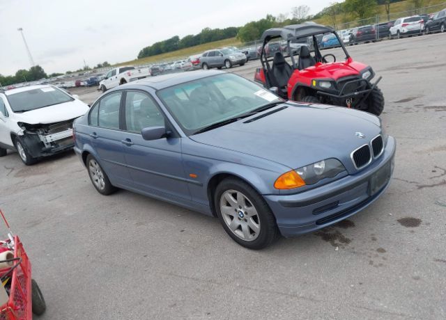 BMW 323i