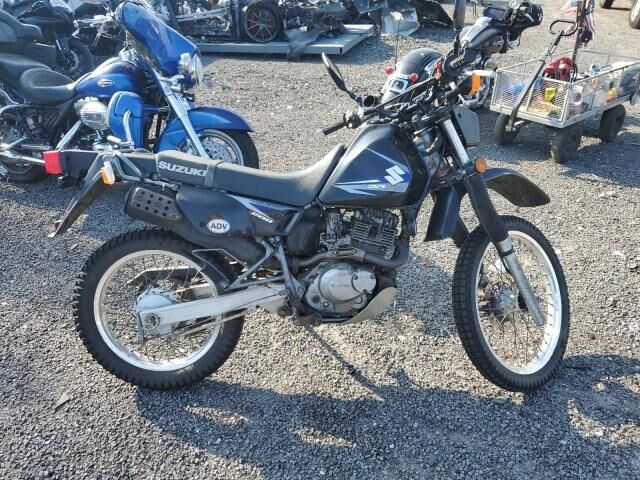 Suzuki DR200SE