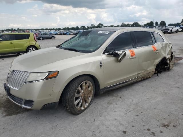 Lincoln MKT