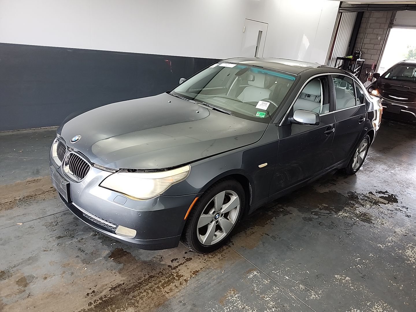 BMW 528xi