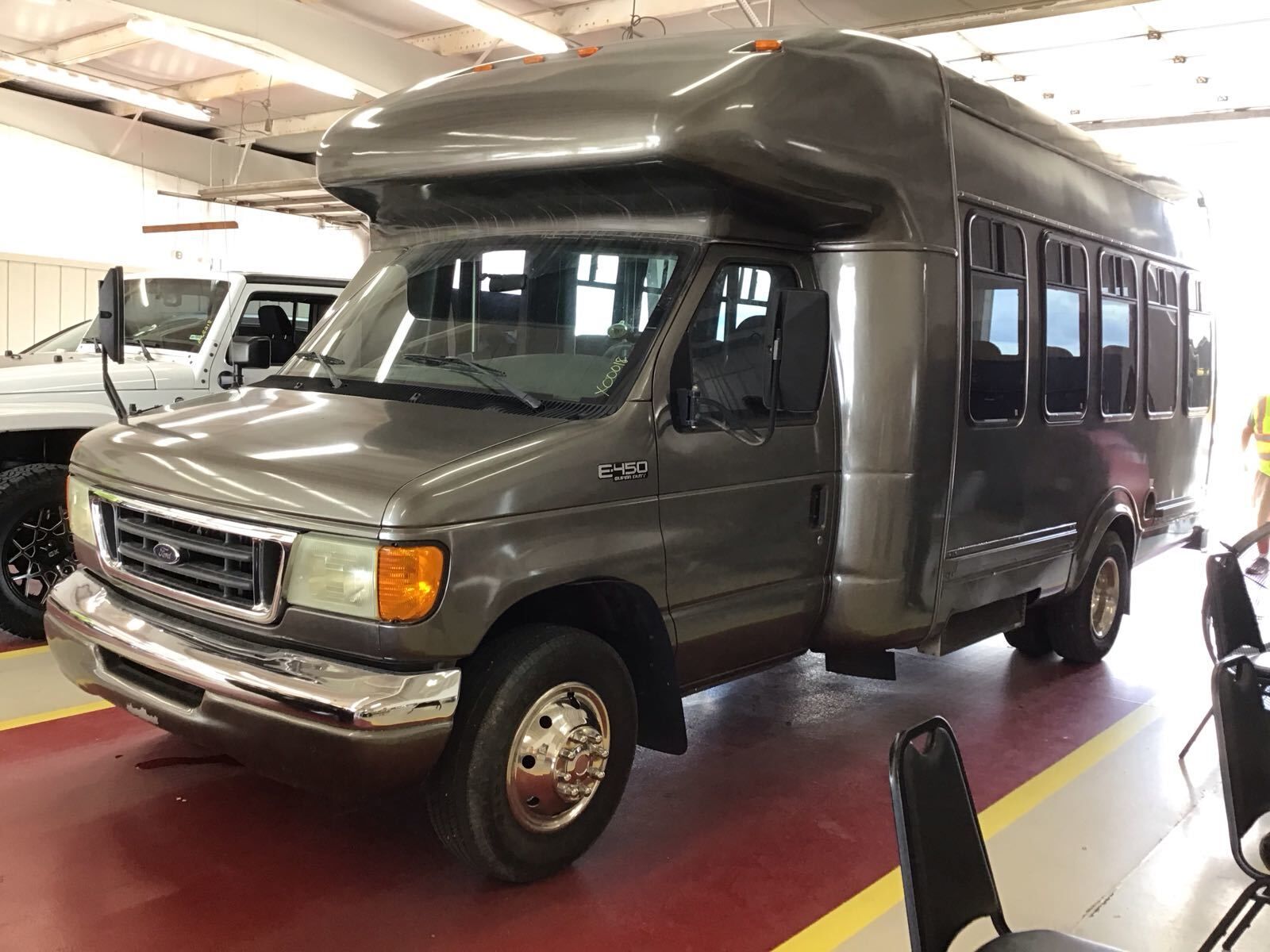 Ford E-450