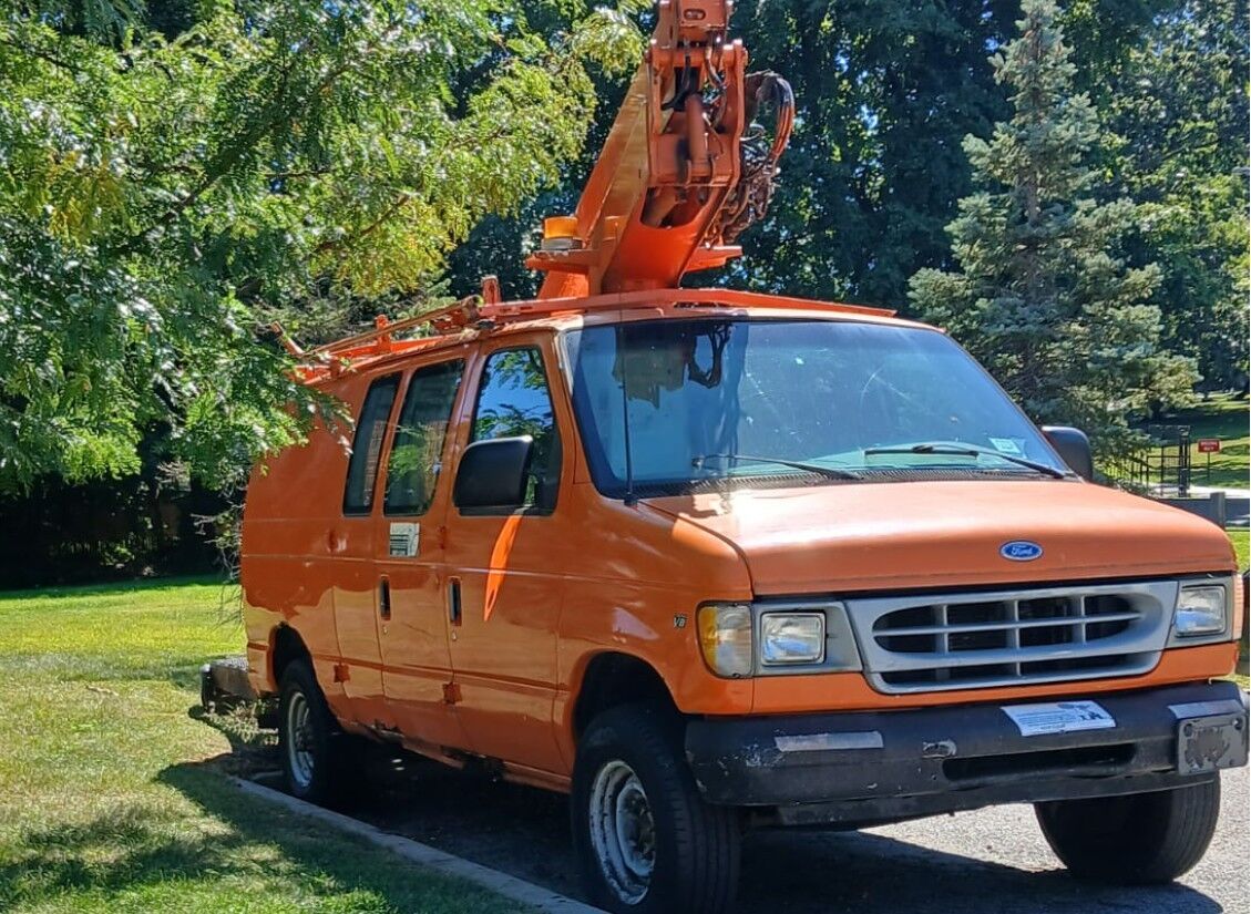 Ford E-350